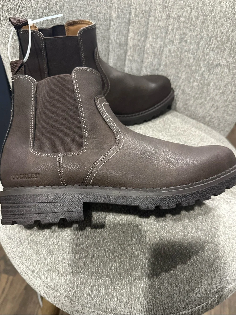 Dockers Men's Brown Chelsea Boots - Classic Pull-On Style
